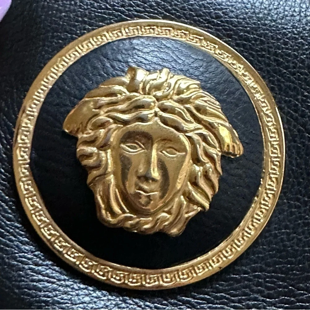 💎Gianni VERSACE Bondage Collection Medusa Vintage Leather Bucket MSRP$3800💎